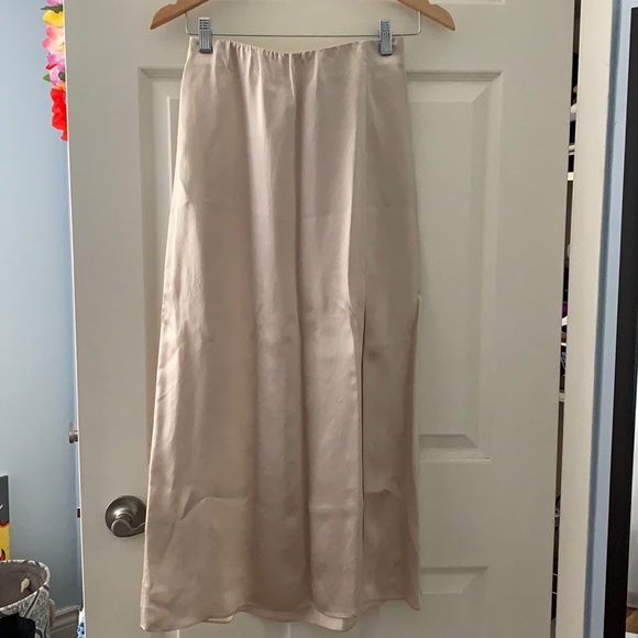midi skirt - Picture 1 of 4